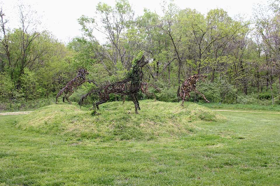 Circle of Wolves 
Steel and bonded cement/resin 
2001
Wendy Klemperer (United States)