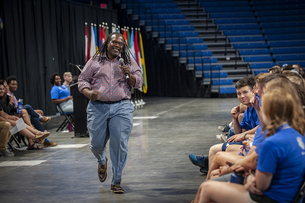 The late Jonathan Smith, SLU's first chief diversity officer, addresses students during an Oath of Inclusion event