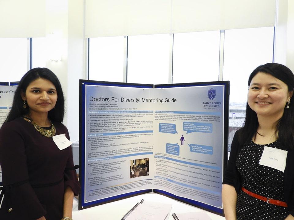 Pictured, from left, are Niveditha Manivannan and Cathy Zhang, the authors of the Doctors for Diversity mentoring guide. Photo by Maggie Rotermund
