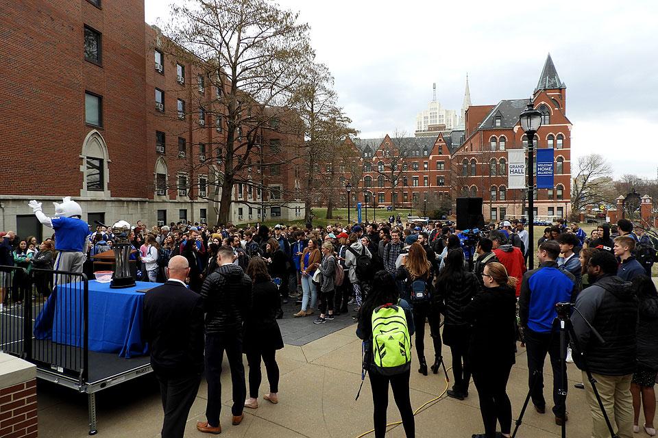 Crowds gather for the drawing.