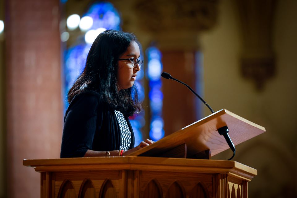Ananta Sriram offers a Hindu prayer during the Interfaith Memorial Service at St. Francis Xavier College Church on November 11, 2022. The service honors loved ones who have donated their bodies to the School of Medicine through the Gift Body Program. Photo by Sarah Conroy. 