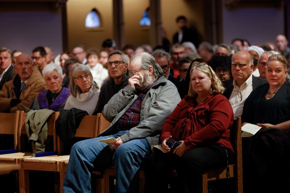 Families attend the Interfaith Memorial Service at St. Francis Xavier College Church on November 11, 2022. The service honors loved ones who have donated their bodies to the School of Medicine through the Gift Body Program. Photo by Sarah Conroy.
