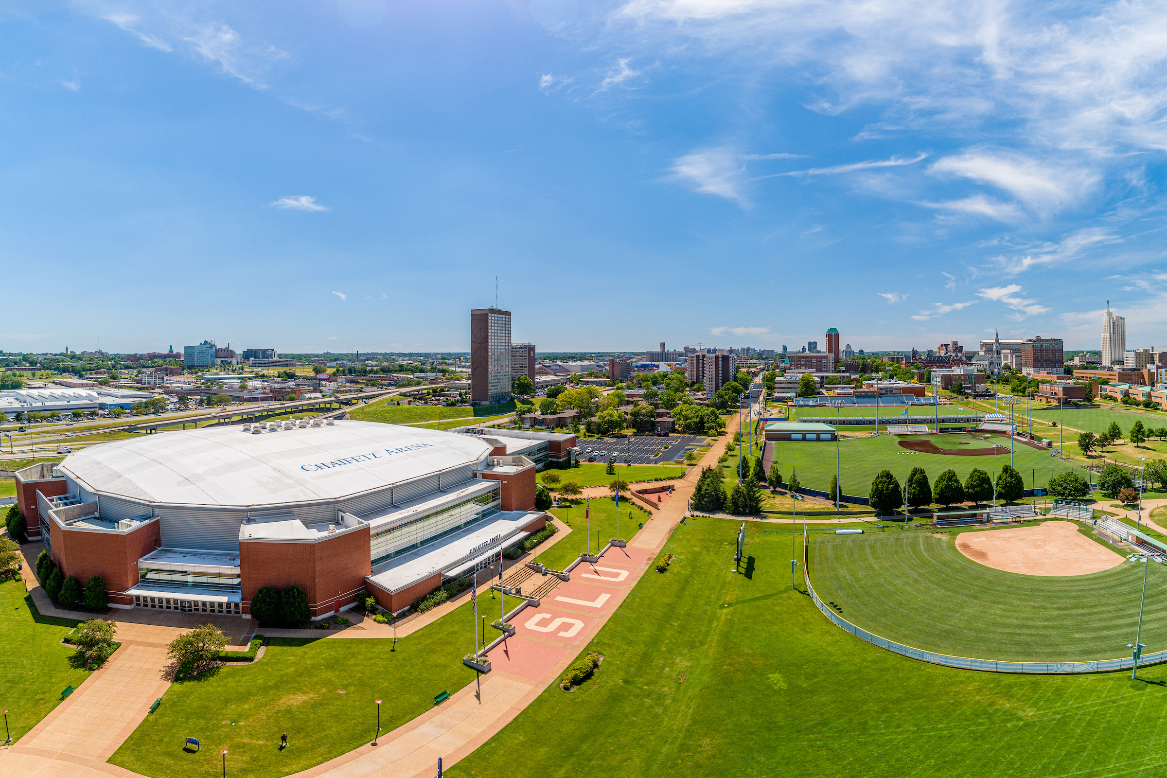 Saint Louis University's St. Louis Campus : SLU