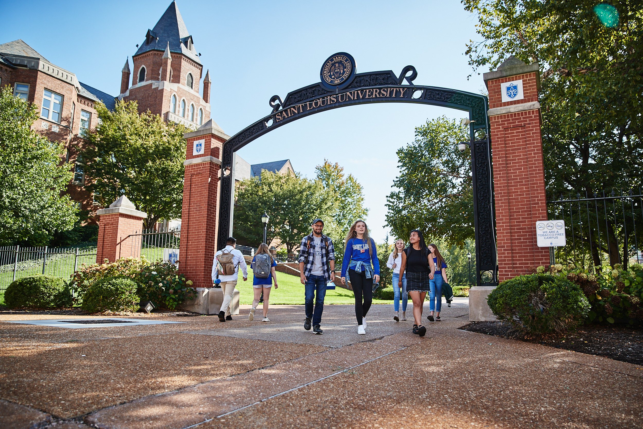 Apply to Saint Louis University