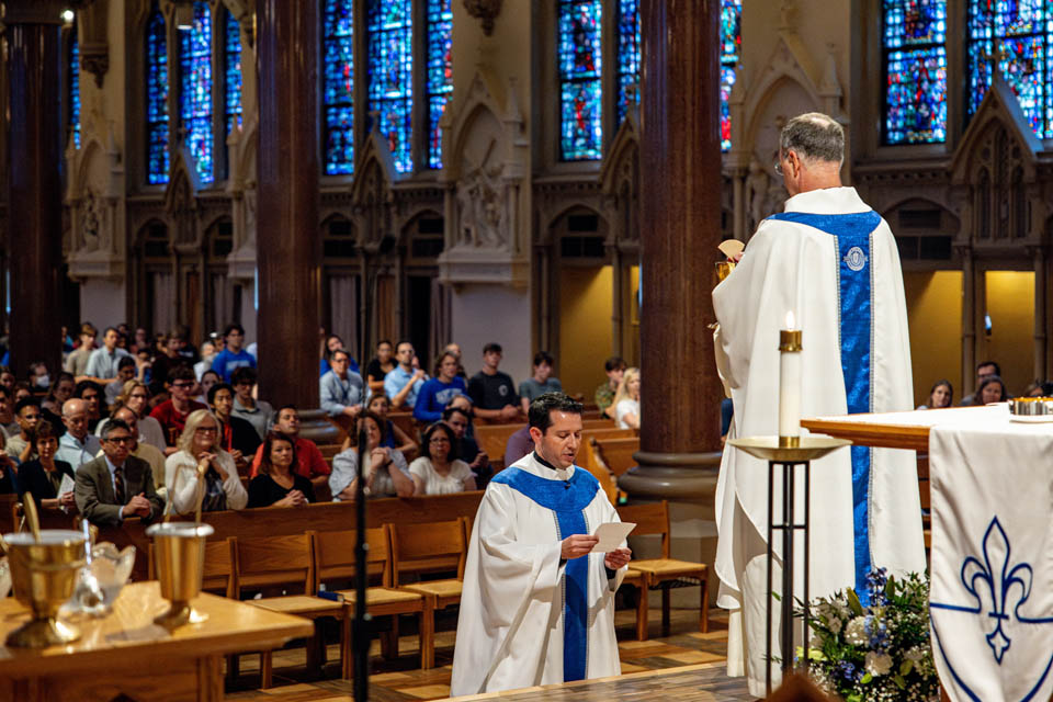 Students, staff, faculty and administrators filled St. Francis Xavier College Church Thursday, Aug. 24, to celebrate the annual Mass of the Holy Spirit.