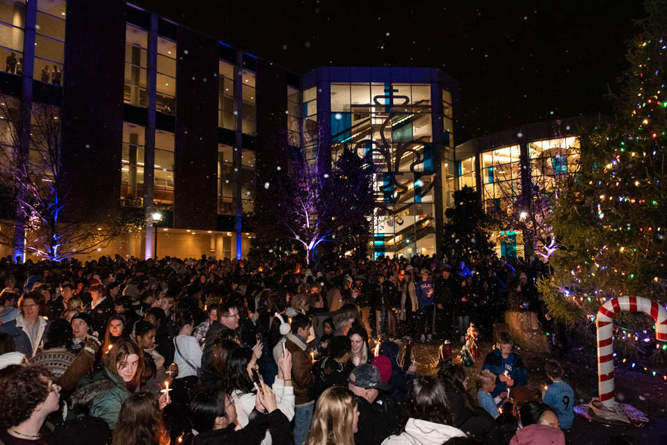 A crowd gathered around the Christmas tree at Christmas on the Quad on Saturday, Dec. 9. Photo by Luke Yamnitz.