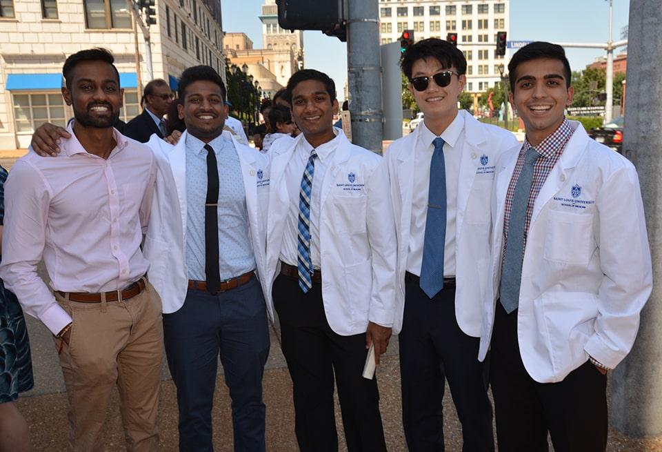 School of Medicine Holds White Coat Ceremony for Class of 2023 : SLU