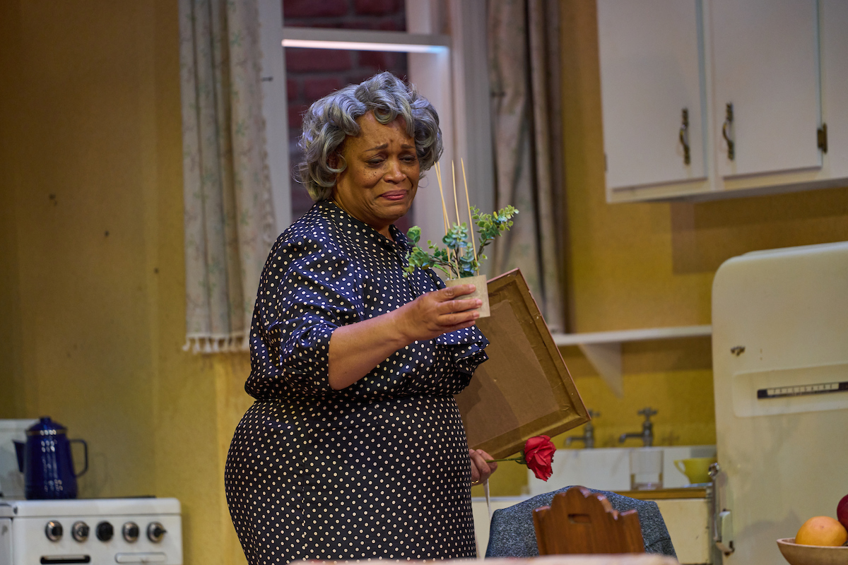 Anita Michelle Jackson as Lena Younger. Photo by ProPhotoSTL