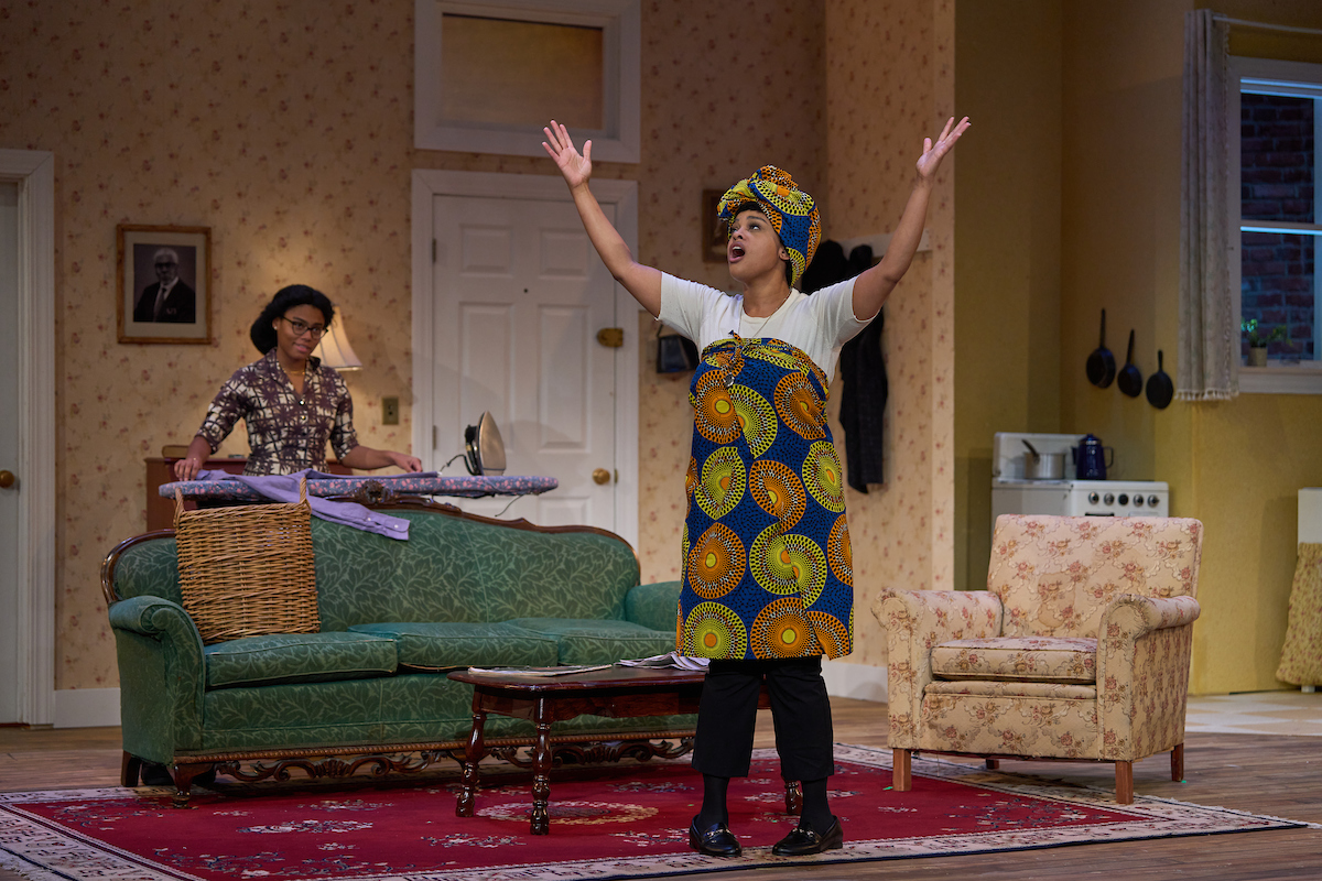 Maiah Lyndsey as Ruth Younger and Alex Jay as Beneatha Younger. Photo by ProPhotoSTL