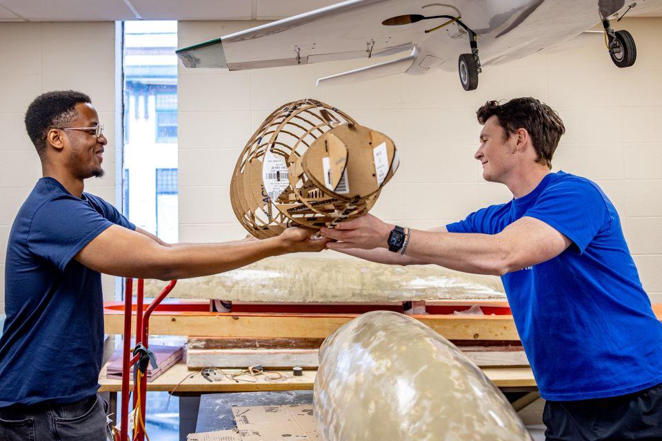 Chuka Okeke and Ian Roudebush in the AirCRAFT Lab. Photo by Sarah Conroy.