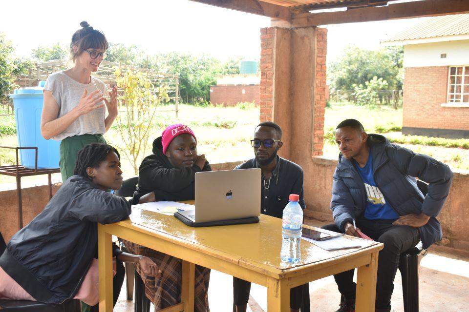 Patricia Bass, Ph.D., SLU-JWL program director, talks to students at the Dzaleka Refugee Camp in Malawi. Submitted Photo.