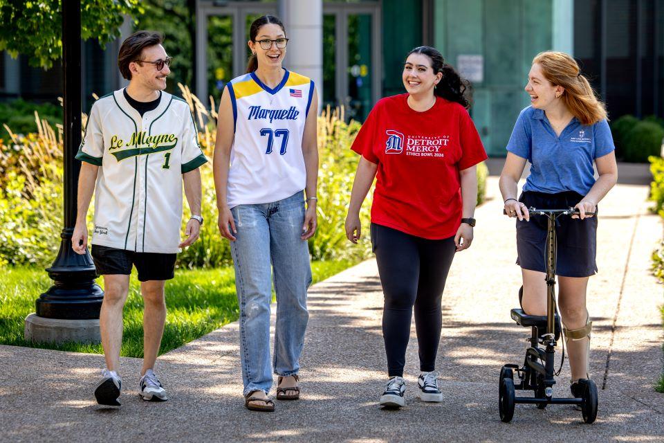 Student leaders from Jesuit schools get to know each other during the 2025 National Jesuit Student Leadership Conference on July 24, 2025. Photo by Sarah Conroy.