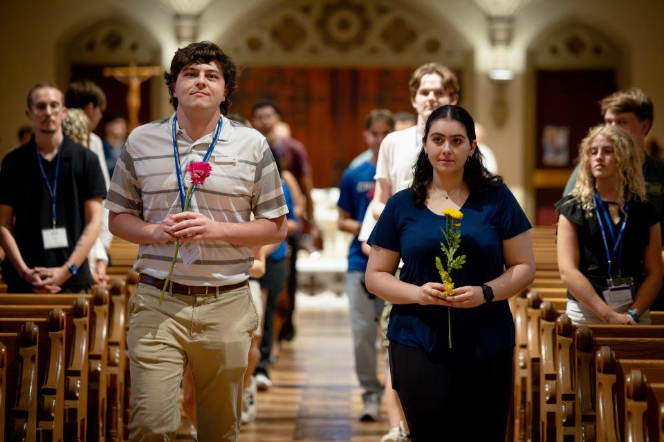 Student leaders from Jesuit schools participate in the opening Mass during the 2025 National Jesuit Student Leadership Conference on July 22, 2025. Photo by Sarah Conroy.