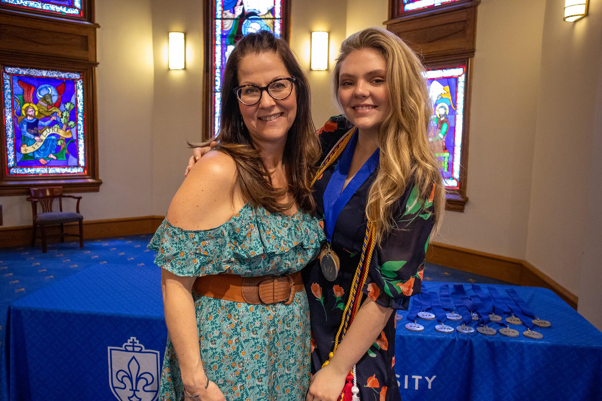 Vocal Coordinator Stephanie Tennill and music major London Kimble