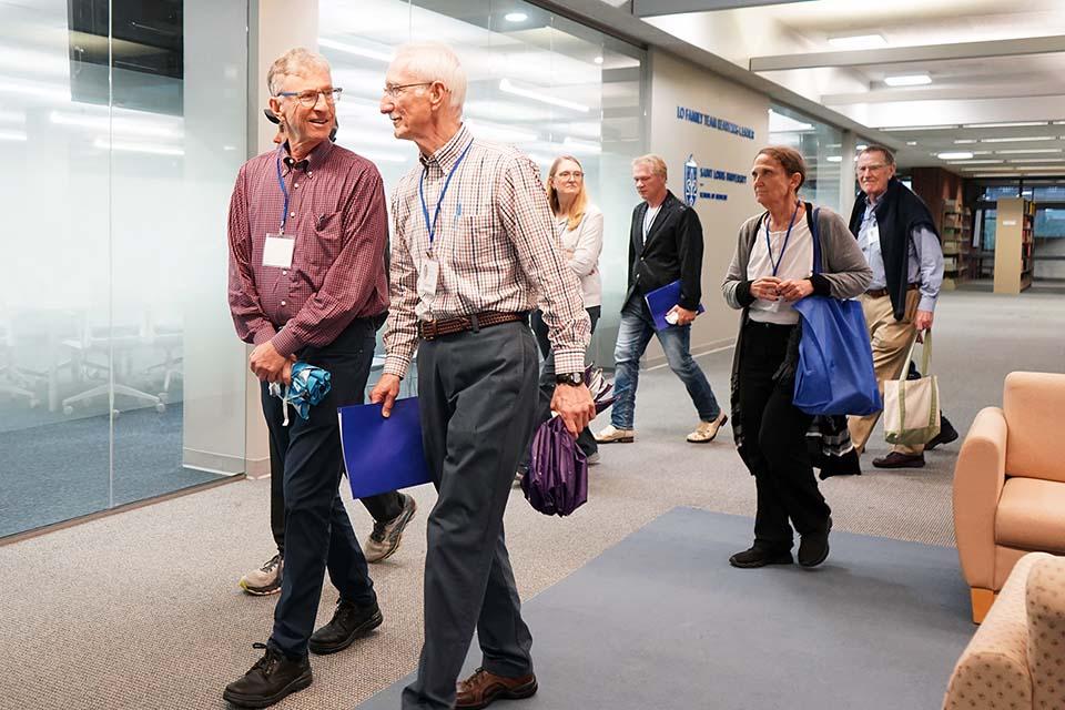 Alumni tour the School of Medicine during SLU's 2025 Med Reunion. Photo by Megan Favignano Mansouri.