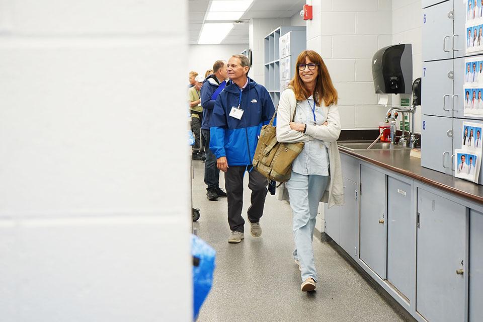 Alumni tour the School of Medicine during SLU's 2025 Med Reunion. Photo by Megan Favignano Mansouri.