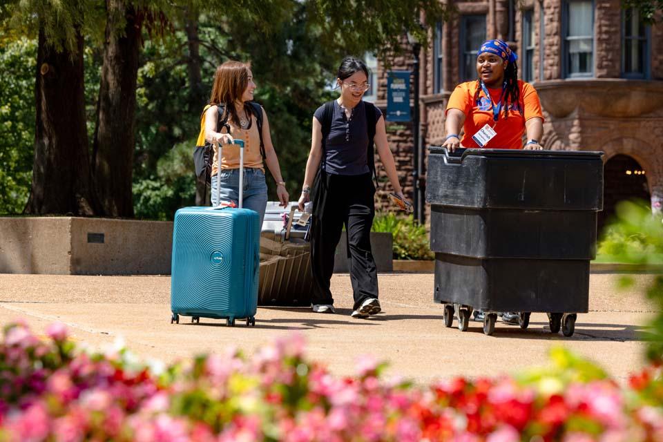 New students move into residence halls during Move-In on Friday, Aug. 14, 2026. Photo by Sarah Conroy.