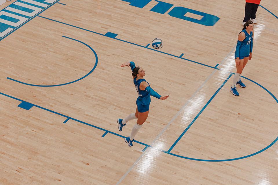 Get HER in the Game supports Saint Louis University's women's athletic programs and student-athletes. 