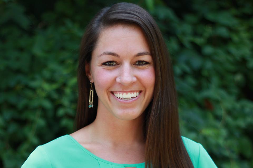 Chaifetz School Alumna, Melissa Vien (MBA, '20) smiles for a photo.