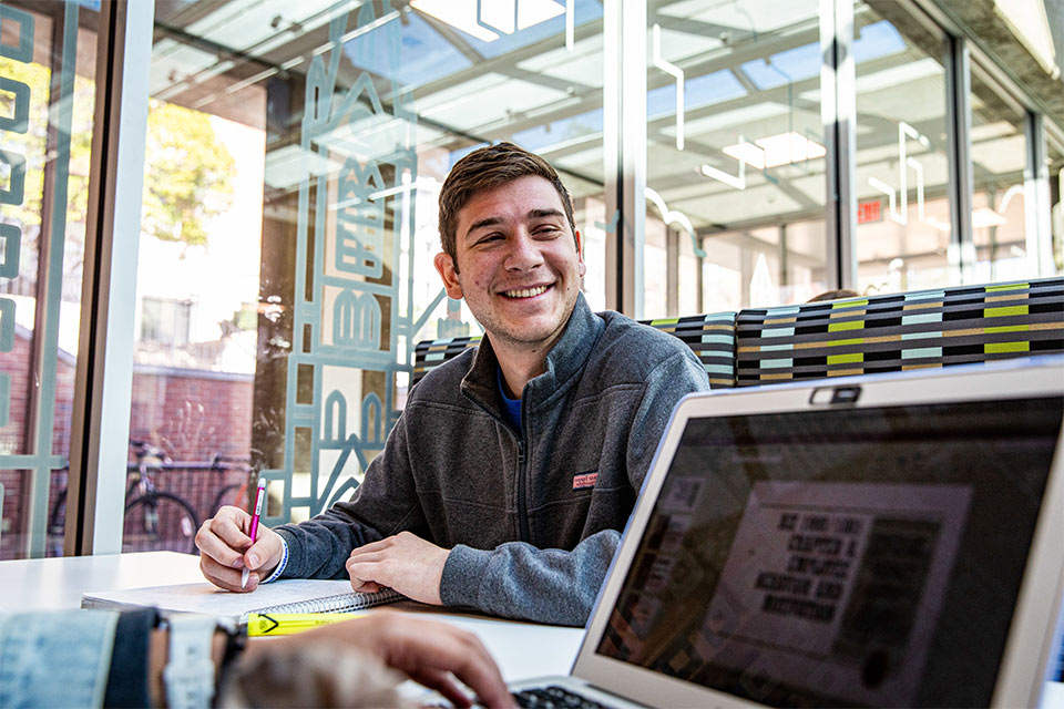 A SLU student in the Career Resources Center.