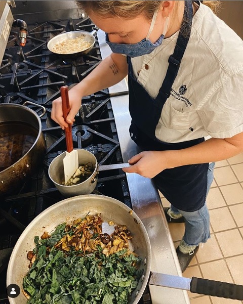 Midtown Harvest prepping food