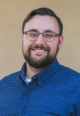 Headshot of Alex Mosakowski
