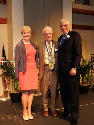 Photo of Raymond G. Slavin, M.D., with Dr. Jacobs and President Pestello