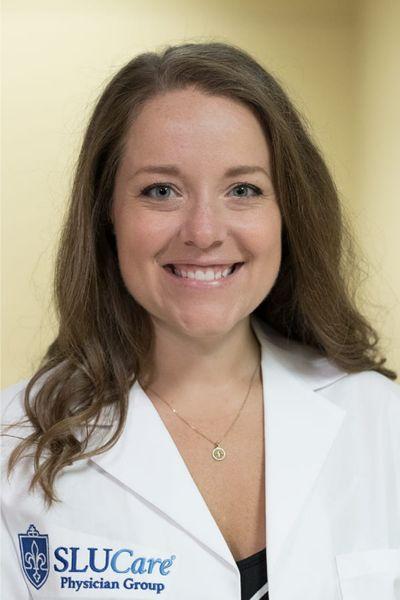Headshot of Jennifer Hoefert