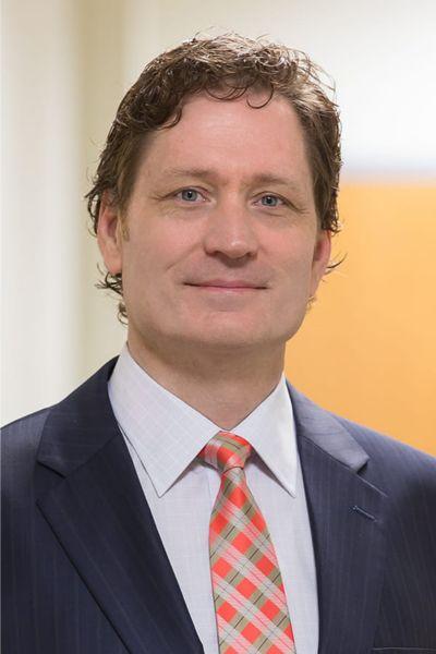 Headshot of Timothy Kutz