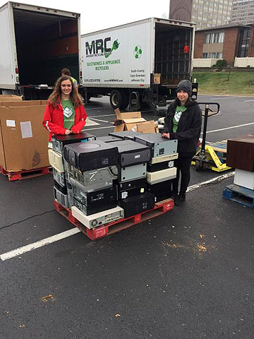 Students volunteer at the E-Waste Drive