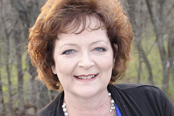 Karen Moore, DNP, associate professor of nursing at Saint Louis University’s Trudy Busch Valentine School of Nursing, has received a Fulbright Specialist Award. Moore will develop a curriculum for Irish nurses to earn a DNP.