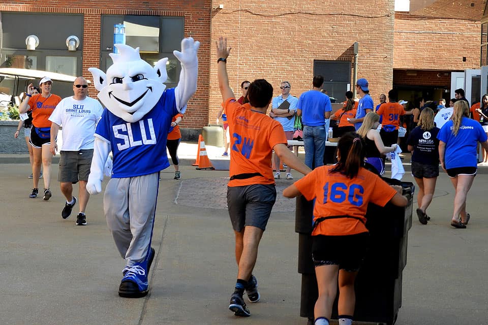 Billiken helping with Fall Move-In