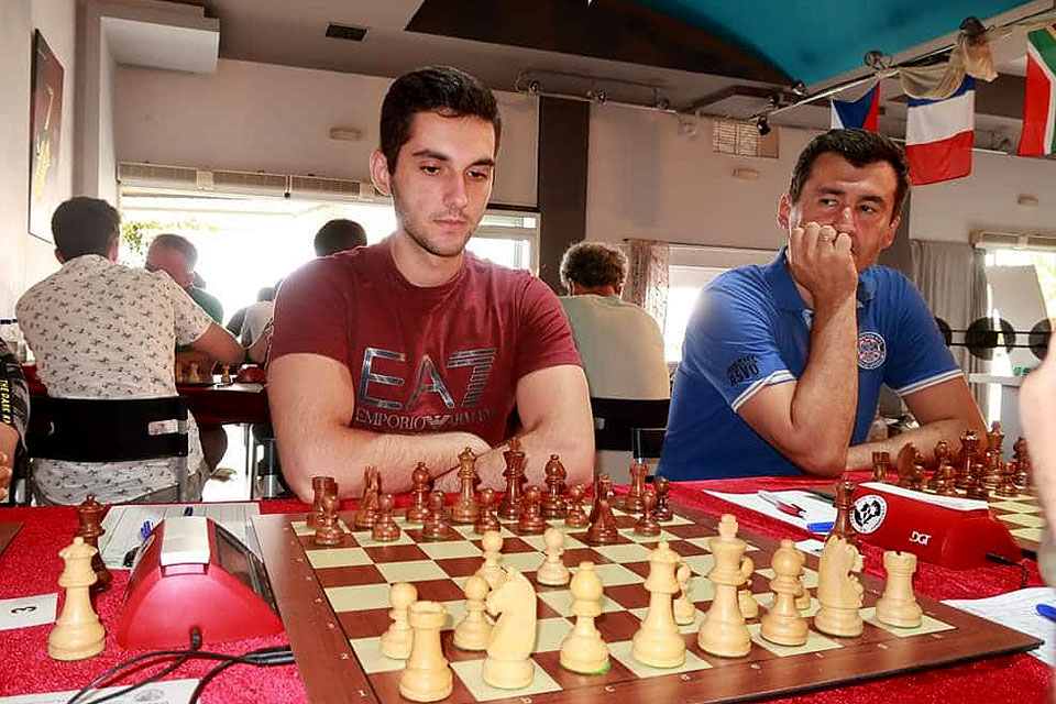 SLU Chess Players Spend Summer Winning Titles, Honing Skills : SLU