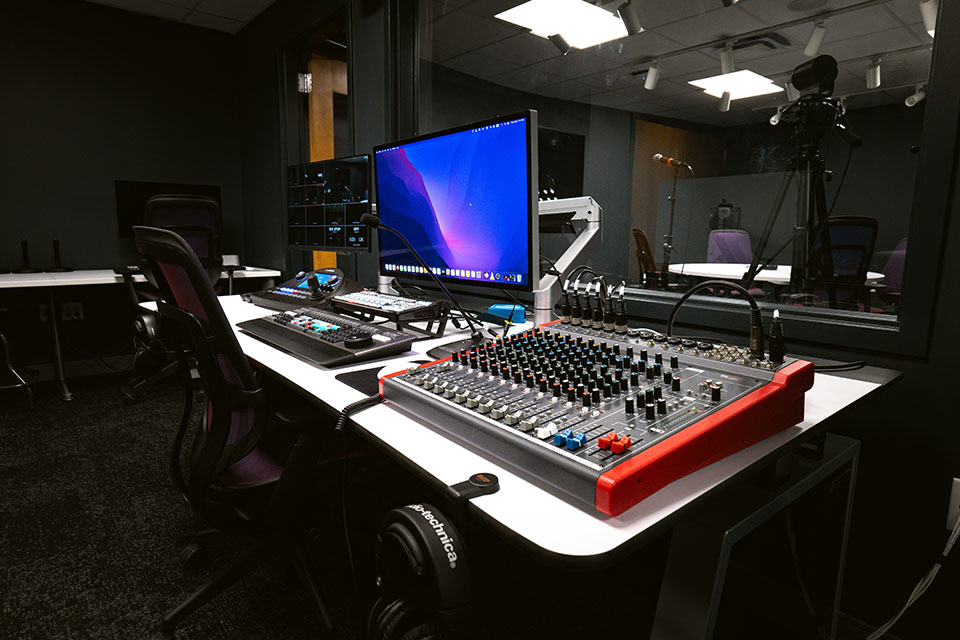 In a move aimed at fostering creativity and innovation among Saint Louis University’s academic community, Information Technology Services (ITS) in collaboration with the Student Government Association (SGA) and Pius XII Memorial Library, announces the launch of a state-of-the-art recording studio on Monday, Feb. 26. 