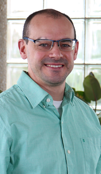 Travis Loux, PhD is an Associate Professor of Biostatistics in the Epidemiology and Biostatics and the PhD Program Director in the College for Public Health and Social Justice at Saint Louis University 
