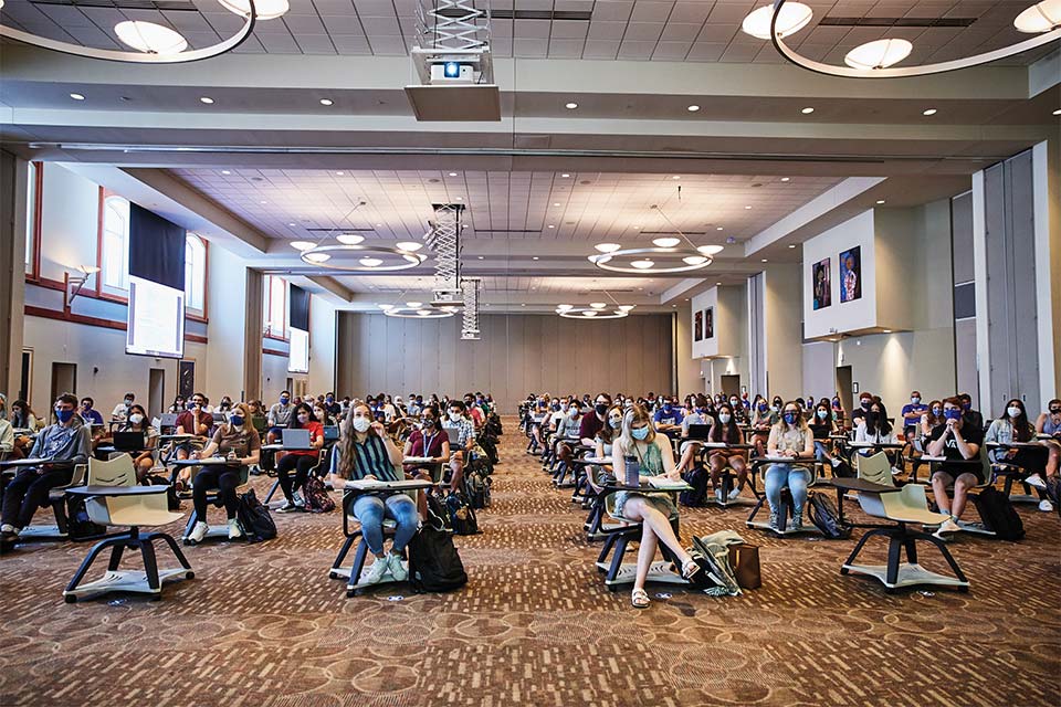 Fall 2020 general chemistry class in Busch Student Center