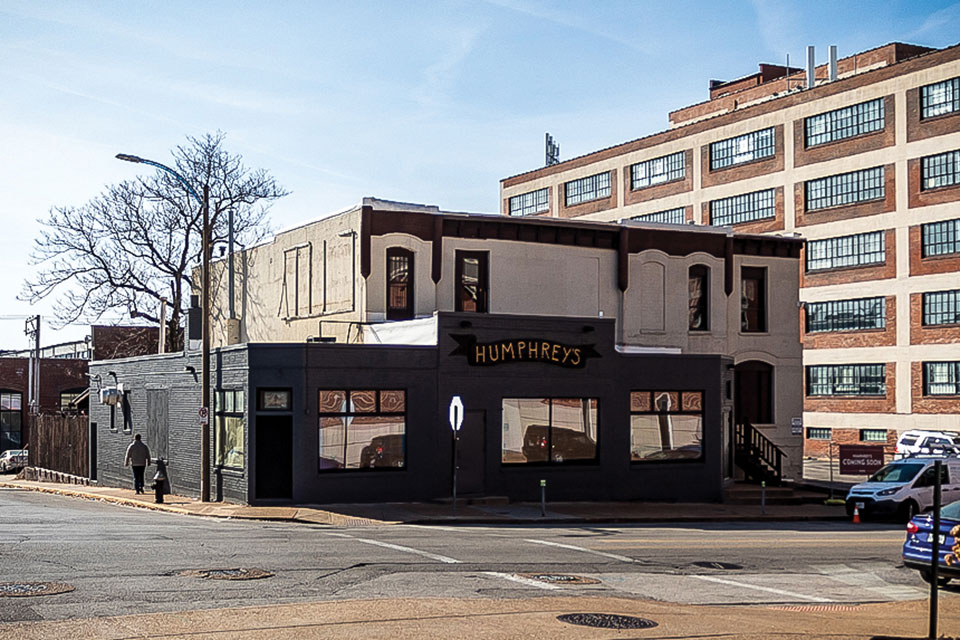 Humphrey's tavern near SLU's campus